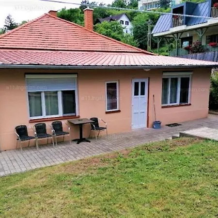 Daire Kucko Apartmanhaz Balatonalmádi